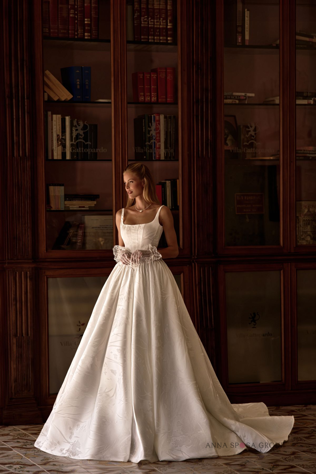 Persönliche Brautberatung und vollständiges Brautkleid bei Hoffmann Braut in Beilngries