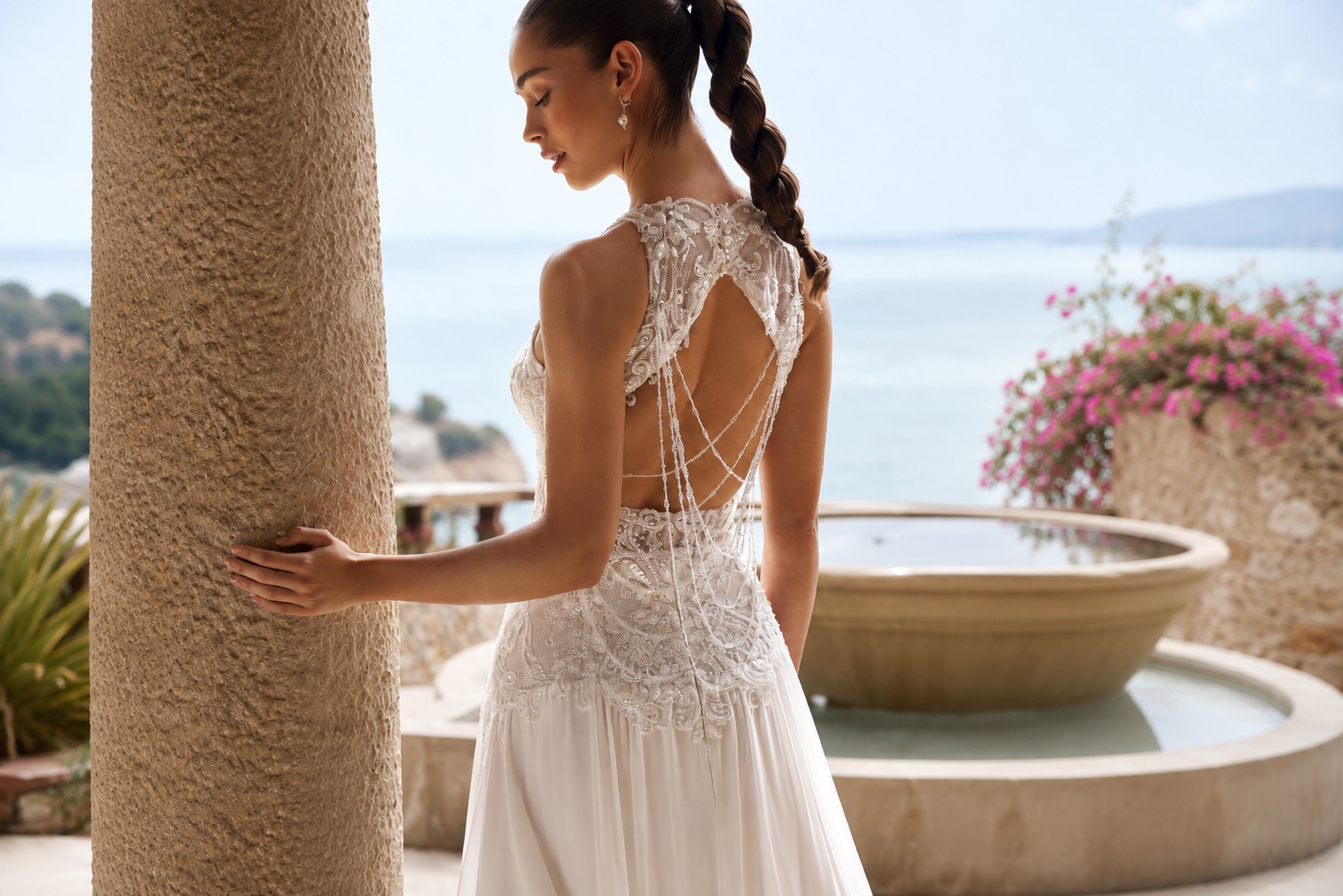 Brautmode Neumarkt, Brautkleid mit offenem Rücken von Anna Sposa
